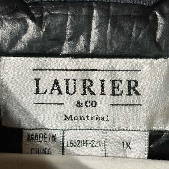 NWT Water resistant fall jacket - Picture 4 of 10